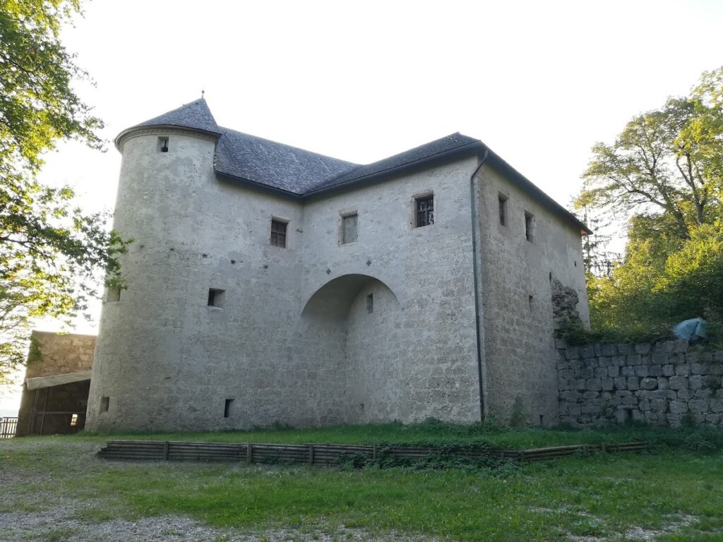 Stein Castle: A Medieval Cave Castle Complex in Germany 3 Stein Castle