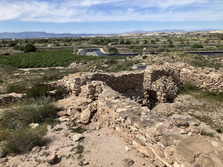 Phoenician Fortress of Cabezo Pequeño del Estaño: An Early Iron Age Trading Settlement in Spain