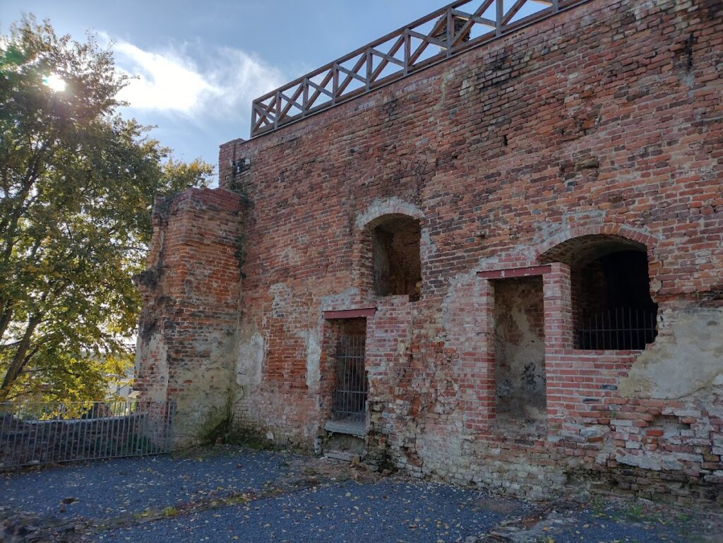 Ujazd Castle: An Episcopal Fortress and Palace in Poland 5 Ujazd Castle
