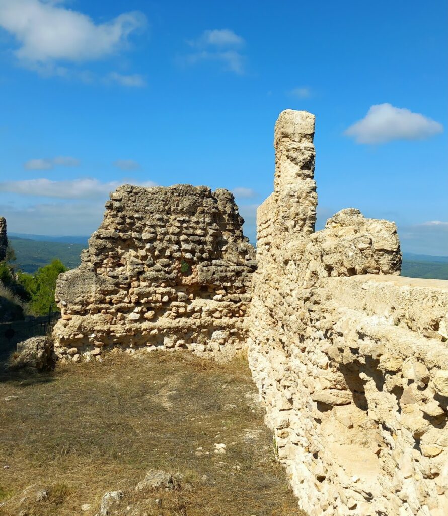 Castle of Enguera: A Muslim-Origin Fortress and Santiago Commandery in Spain 1 Castle of Enguera