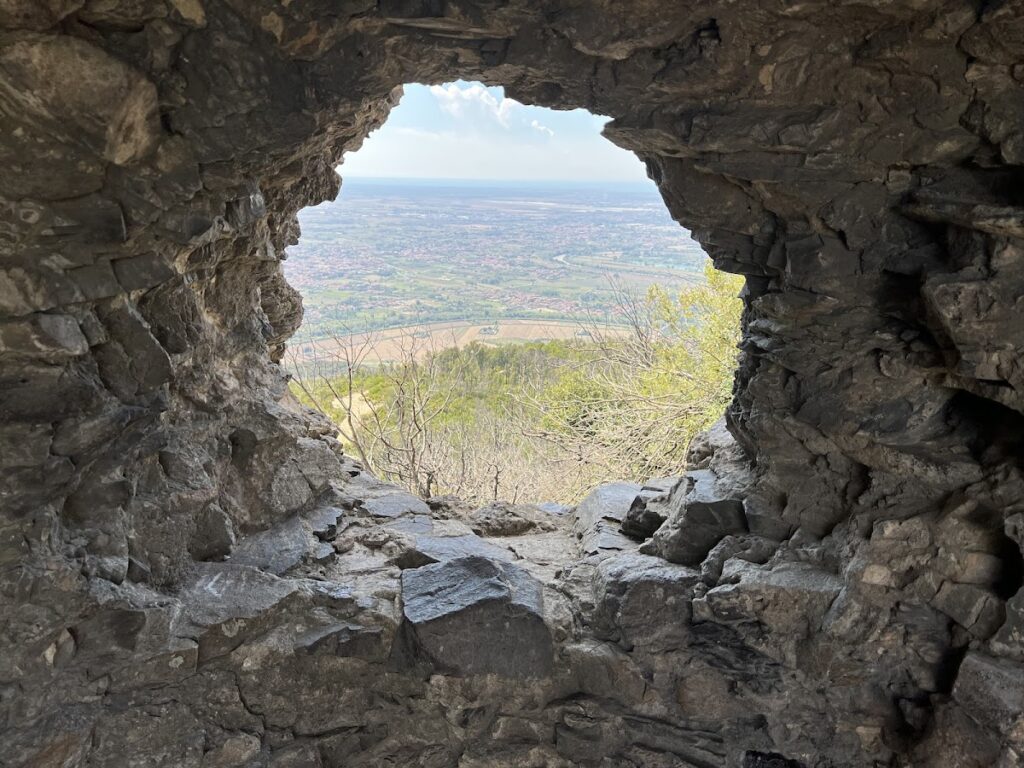 Rocca della Verruca: A Pisan Fortress on Monte Pisano 4 Rocca della Verruca