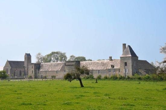 Château de Canchy: A Medieval Fortress and Seigneurial Residence in Normandy