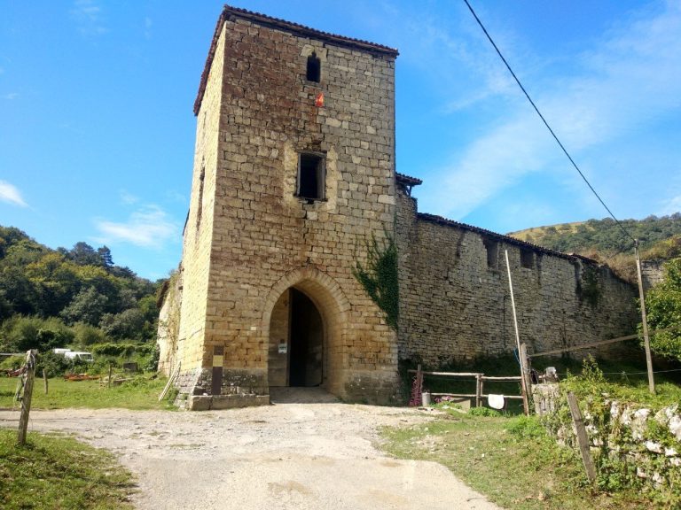 Château de Latsaga: A Medieval Castle in France