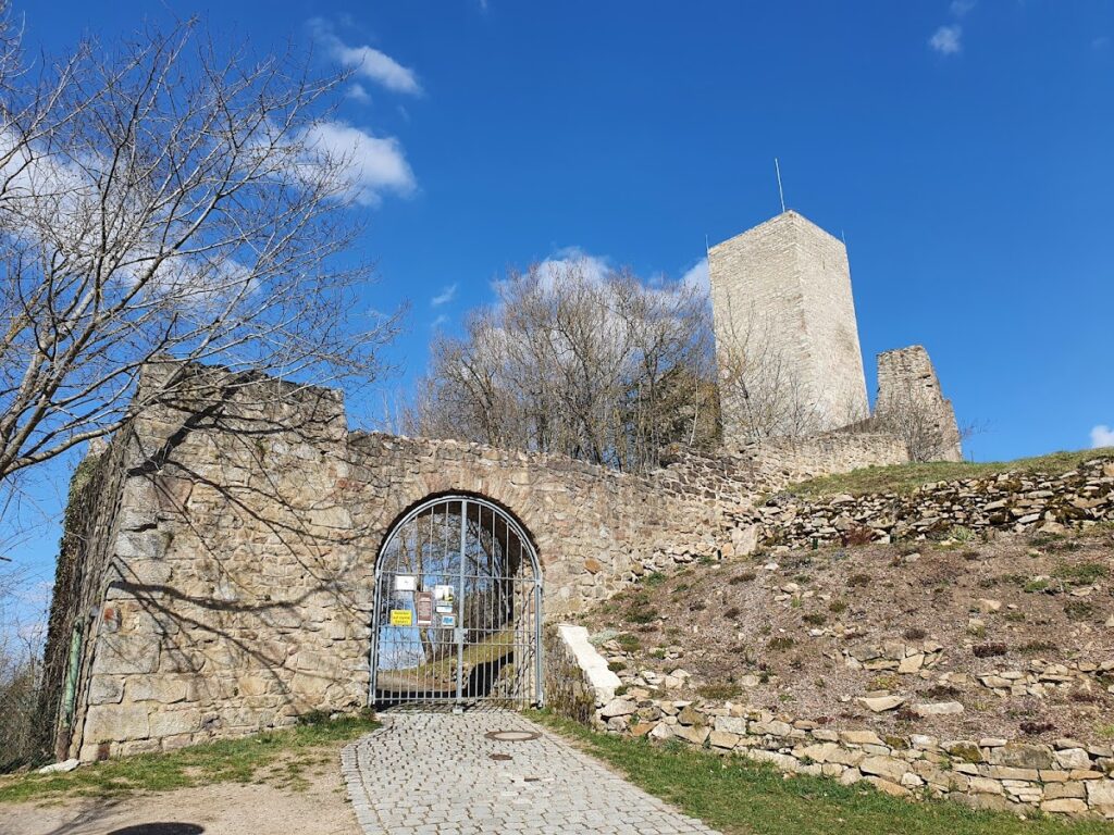 Haus Murach: A Medieval Hilltop Castle in Germany 5 Haus Murach