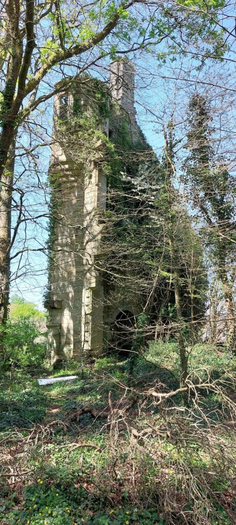 Château de Rustéphan: A Ruined Manor in Brittany 2 Château de Rustéphan