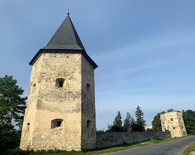 Kryvche Castle: A Polish-Ukrainian Frontier Fortress in Ukraine