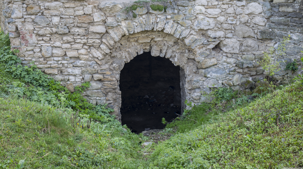 Kryvche Castle: A Polish-Ukrainian Frontier Fortress in Ukraine 3 Kryvche Castle