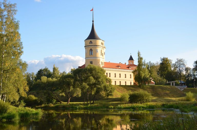 Bip Fortress: Paul I’s Pleasure Fortress in Pavlovsk, Russia