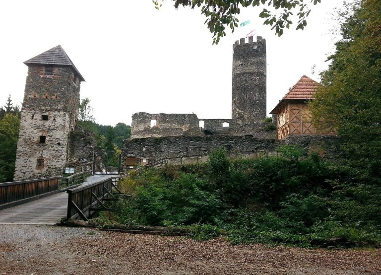 Burg Krems: A Medieval Castle Ruin in Austria