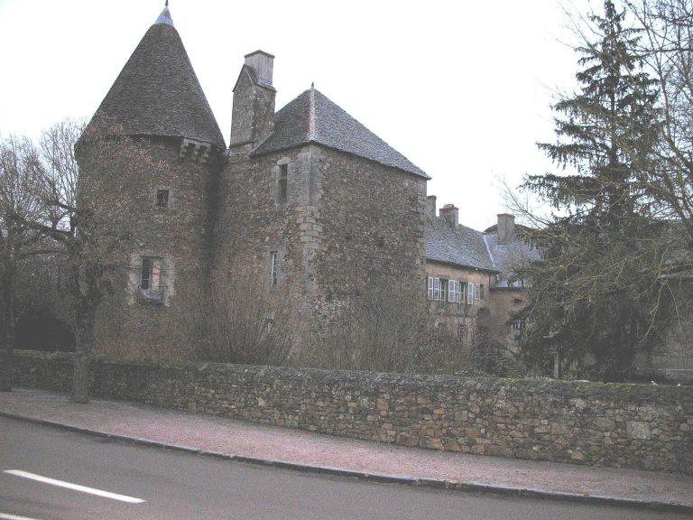 Château de Chissey-en-Morvan: A Feudal Castle in France