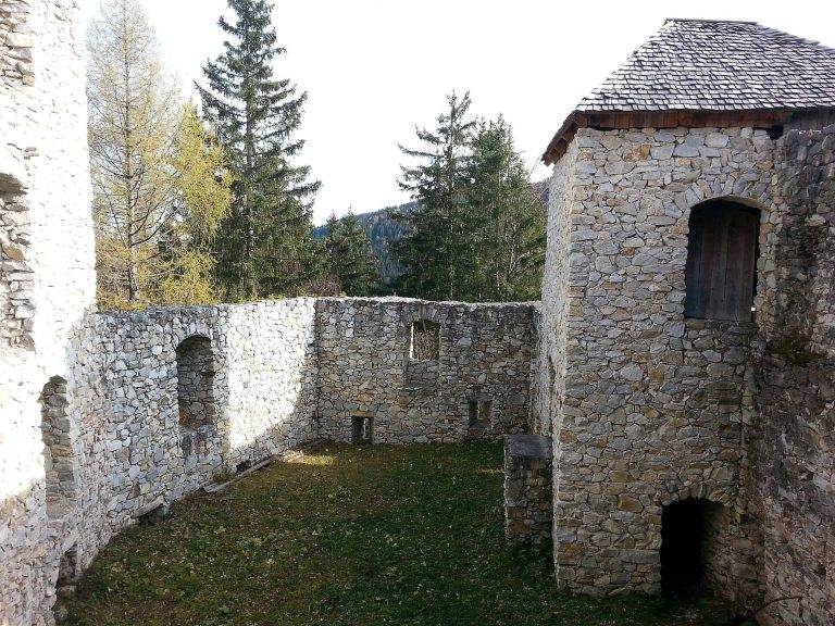 Burg Klingenstein, Styria: A Fifteenth-Century Hill Castle in Austria