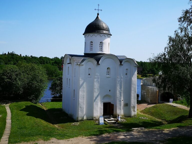 Staraya Ladoga Fortress: A Historic Defensive Stronghold of Rus