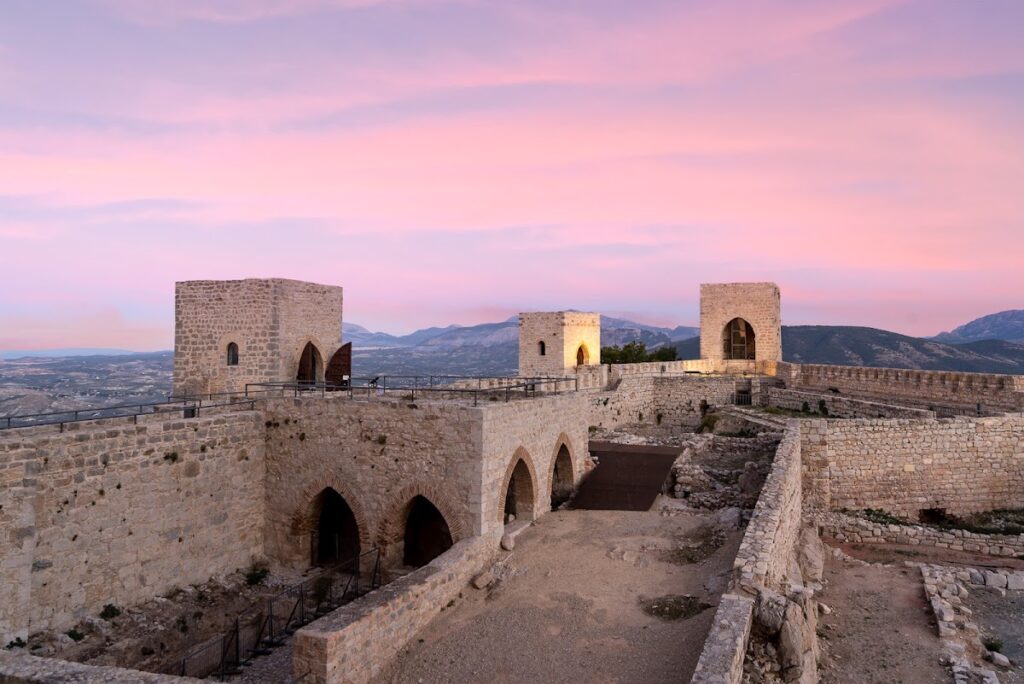 Castle of Santa Catalina: The Principal Fortress of Jaén 1 Castle of Santa Catalina