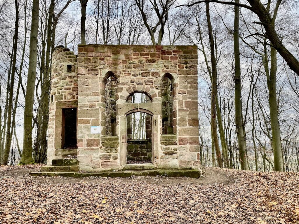 Burgruine Rusteberg: A Medieval Hilltop Castle and Administrative Centre in Germany 1 Burgruine Rusteberg