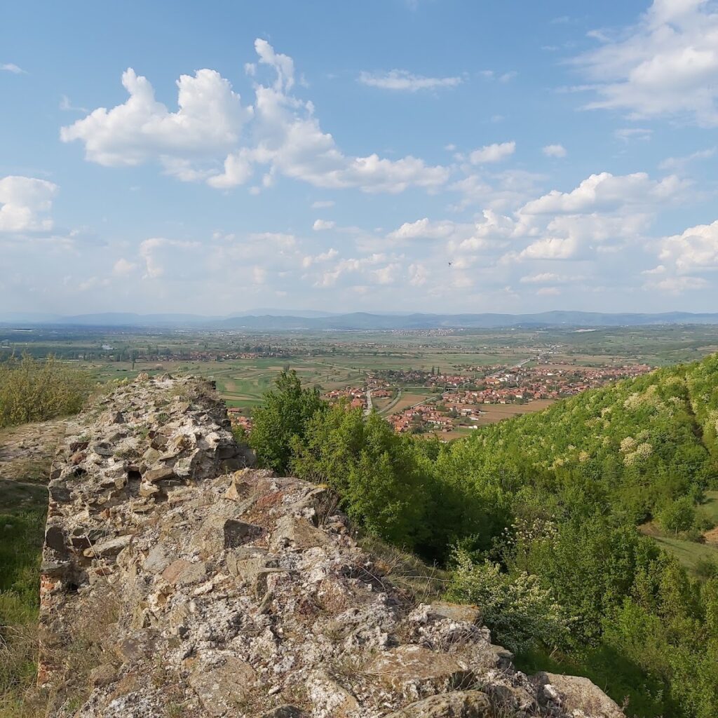 Kurvingrad: A Medieval Serbian Fortress above the South Morava 2 Kurvingrad