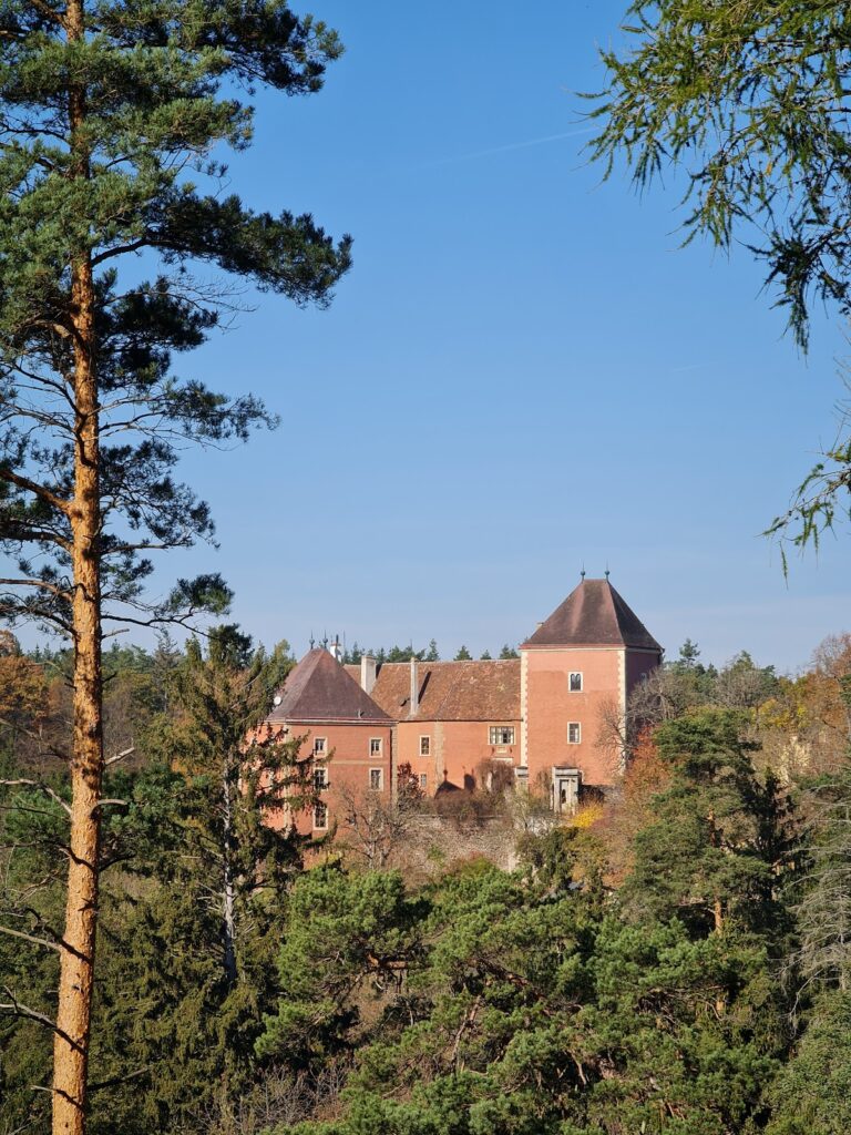 Schloss Therasburg: A Medieval Hilltop Castle in Lower Austria
