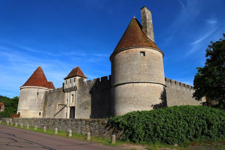 Château de Posanges: A Fifteenth-Century Fortified Residence in France