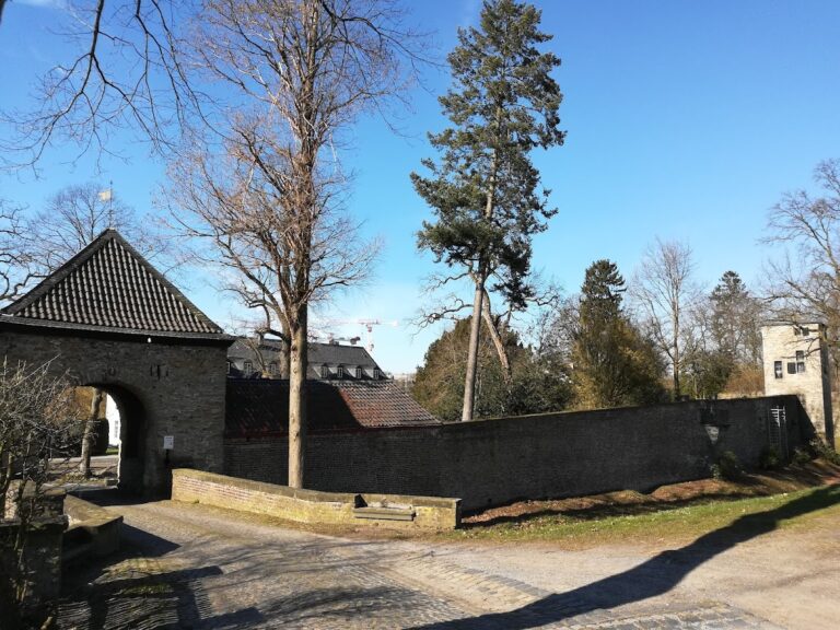 Haus Unterbach: A Historic Water Castle in Germany