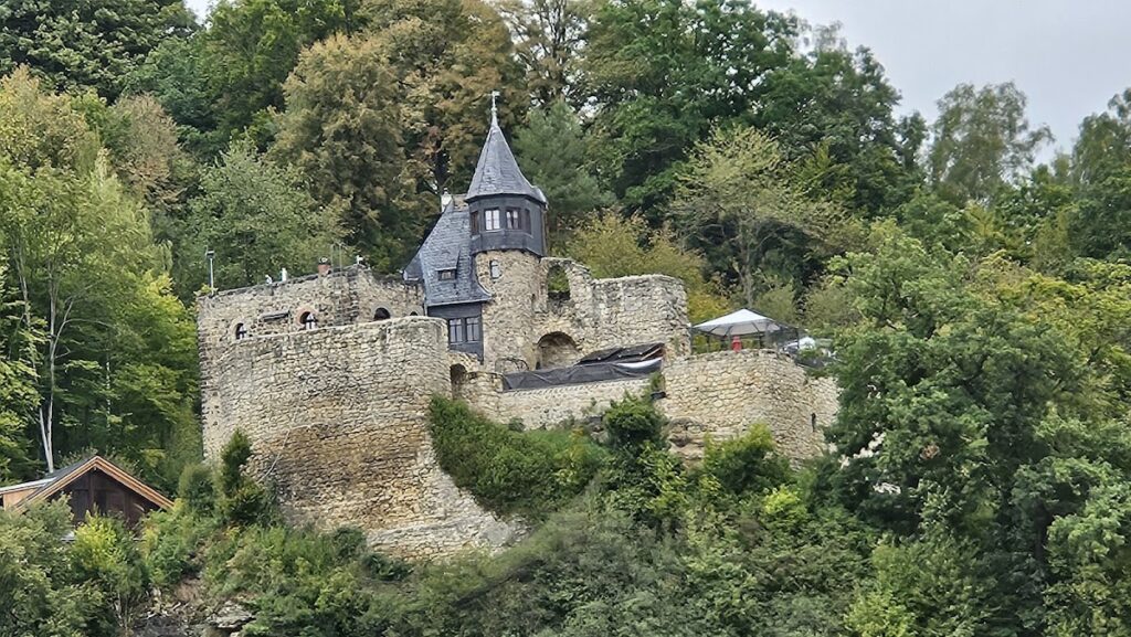 Altrathen Castle: A Medieval Hilltop Fortress in Germany 1 Altrathen Castle
