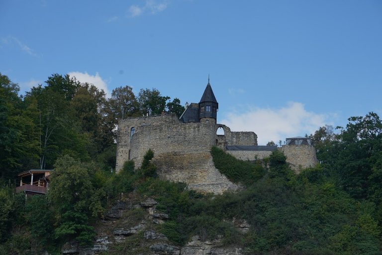 Altrathen Castle: A Medieval Hilltop Fortress in Germany
