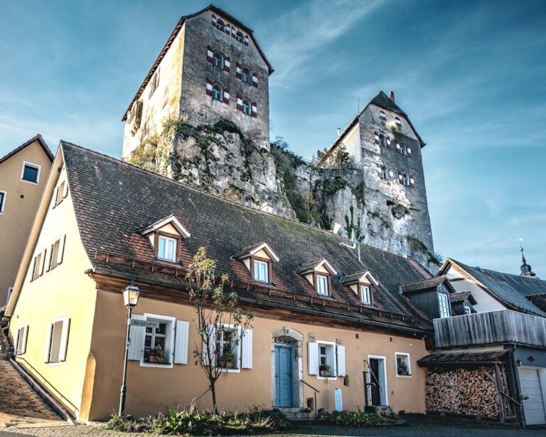 Hiltpoltstein Castle: A Medieval Hill Castle and Administrative Seat in Germany
