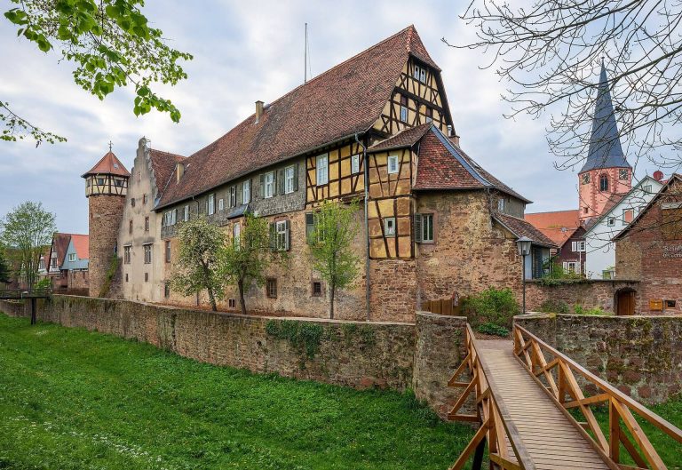 Kellerei Michelstadt: A Former Urban Castle in Germany