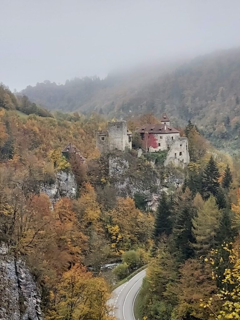 Weißenburg, Frankenfels: A Medieval Hilltop Castle in Austria
