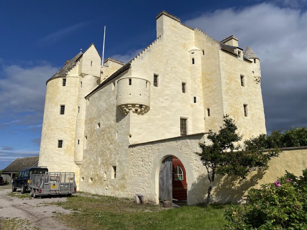 Ballone Castle: A Scottish Z-Plan Fortified Residence 1 Ballone Castle