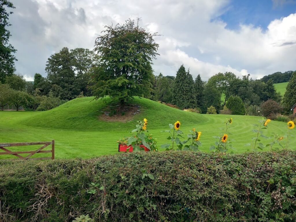 Llanthomas Castle Mound: A Norman Motte-and-Bailey Castle 1 Llanthomas Castle Mound