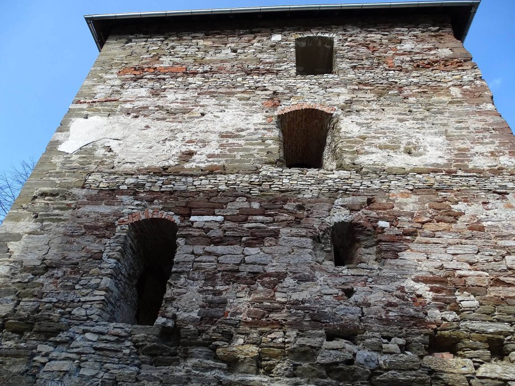 Ruine Ligist: A Medieval Hilltop Castle in Austria 2 Ruine Ligist