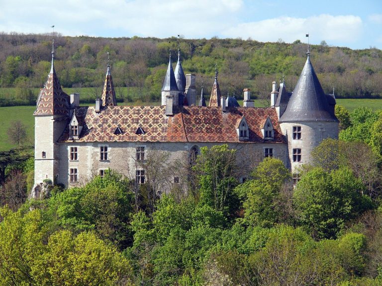 Château de la Rochepot: A Burgundian Castle Rebuilt in Historicist Style