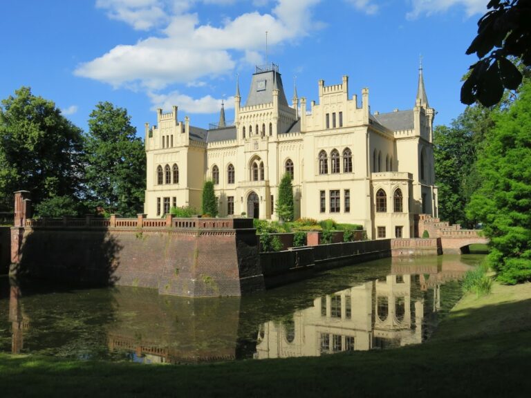 Evenburg: A Restored Neo-Gothic Water Castle in Germany