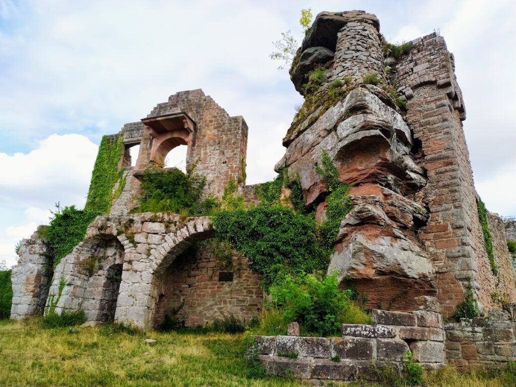Neuscharfeneck Castle: A Medieval Hill Castle Ruin in Germany 3 Neuscharfeneck Castle