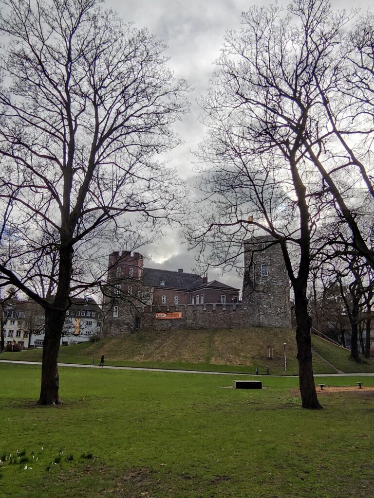 Frankenberg Castle (Aachen): A Medieval Fortified Residence 3 Frankenberg Castle (Aachen)