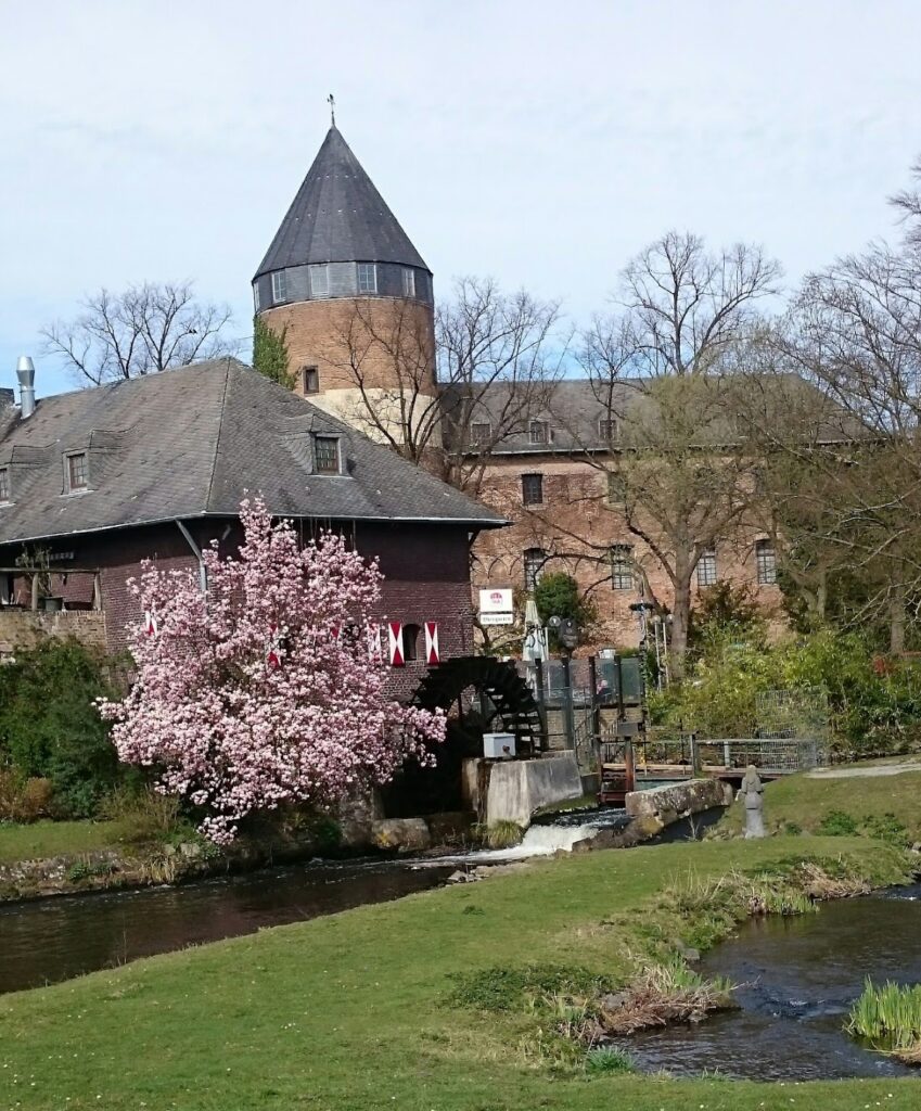 Brüggen Castle: A Jülich Frontier Water Castle in Germany 3 Brüggen Castle