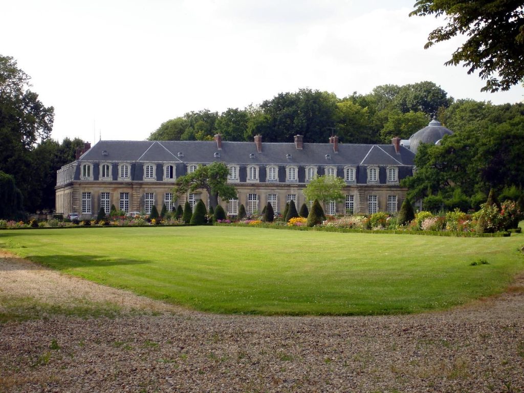 Château d'Arnouville: An Unfinished Eighteenth-Century Château in France 1 Château d'Arnouville (Val-d'Oise)