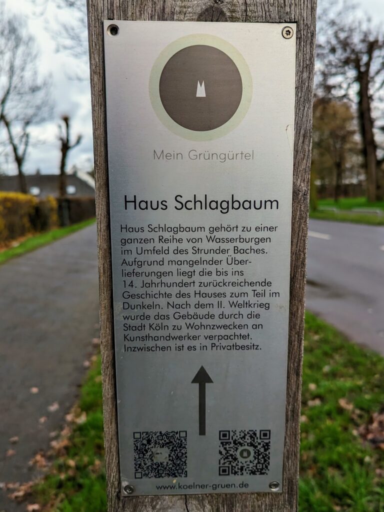 Gut Schlagbaum: A Former Moated Lowland Castle in Cologne 2 Gut Schlagbaum