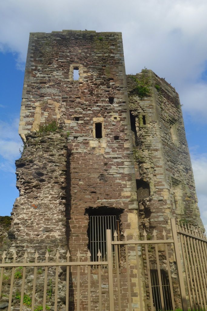 Newport Castle: A Medieval River-Fortress and Administrative Centre in Wales 2 Newport Castle