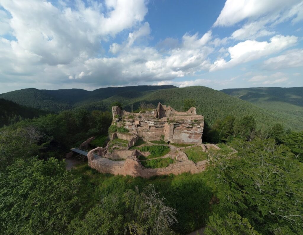 Burg Meistersel: A Medieval Hilltop Castle in Germany 3 Burg Meistersel