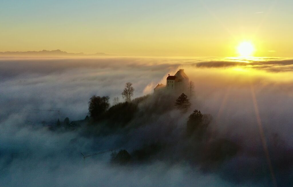 Waldburg Castle: Ancestral Seat of the House of Waldburg in Germany 1 Waldburg castle