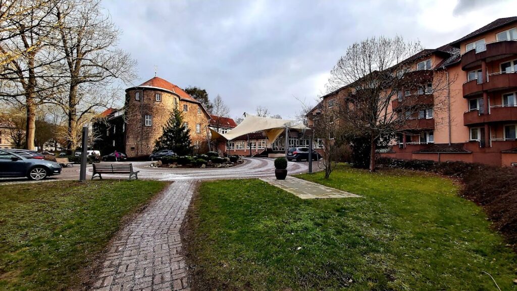 Castles in Stadtlengsfeld: A Medieval Fortification and Palace Complex 2 Castles in Stadtlengsfeld