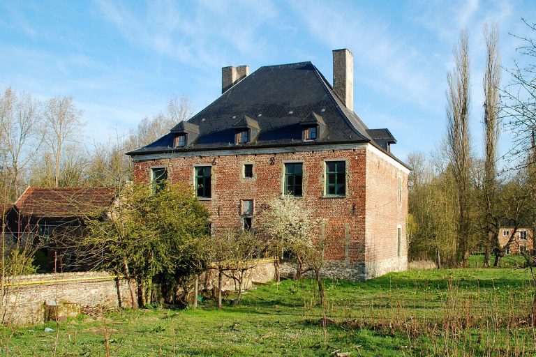Manoir de Franquenies: A Seventeenth-Century Farm-Château and Seigneurial Seat