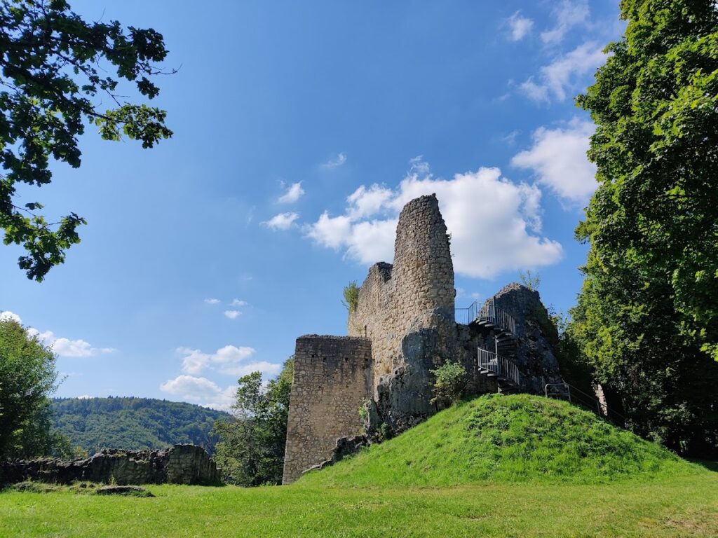 Burg Falkenstein: Twin Medieval and Renaissance Fortifications in Germany 2 Burg Falkenstein