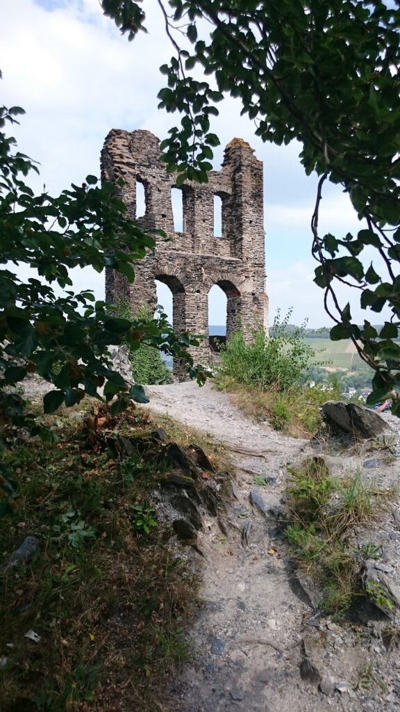 Grevenburg: A Ruined Hilltop Castle in Germany 4 Grevenburg