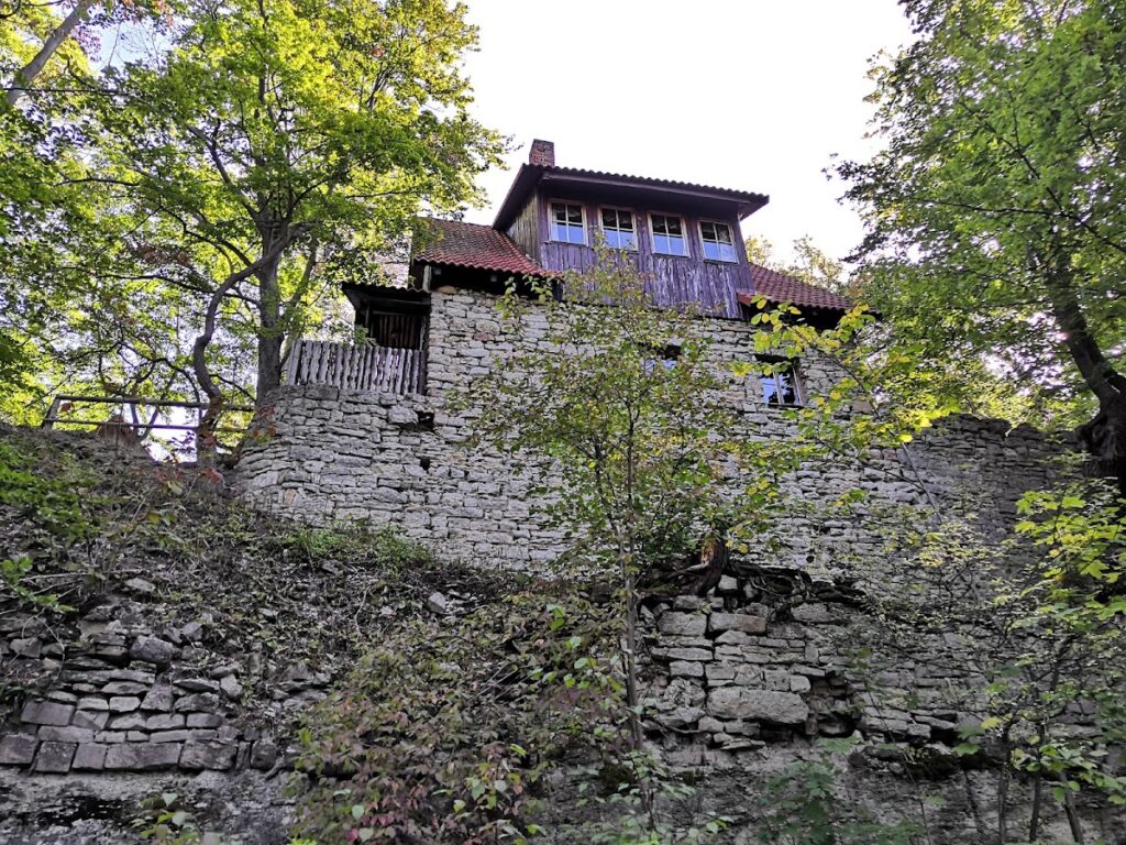 Burgruine Schauenforst: A Medieval Hilltop Castle in Germany 3 Burgruine Schauenforst