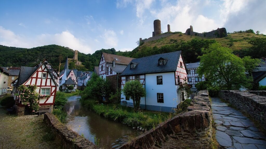Löwenburg and Philippsburg