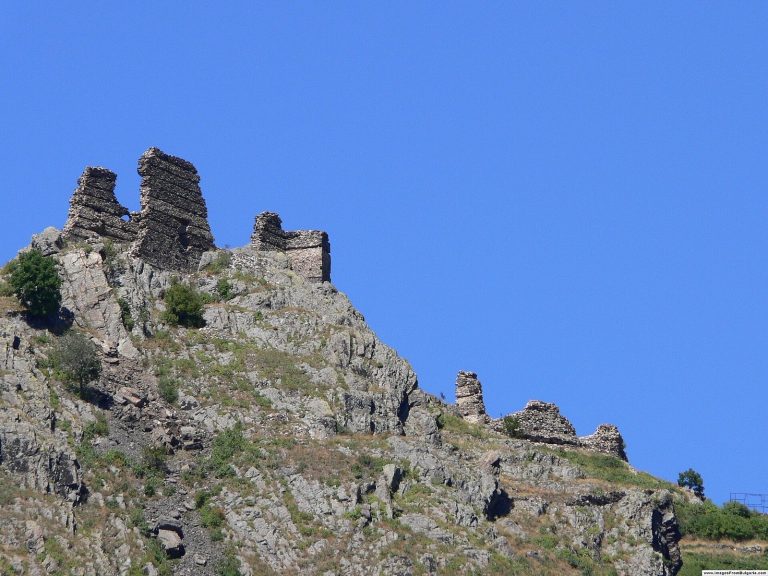 Anevo Fortress: A Medieval Bulgarian Citadel