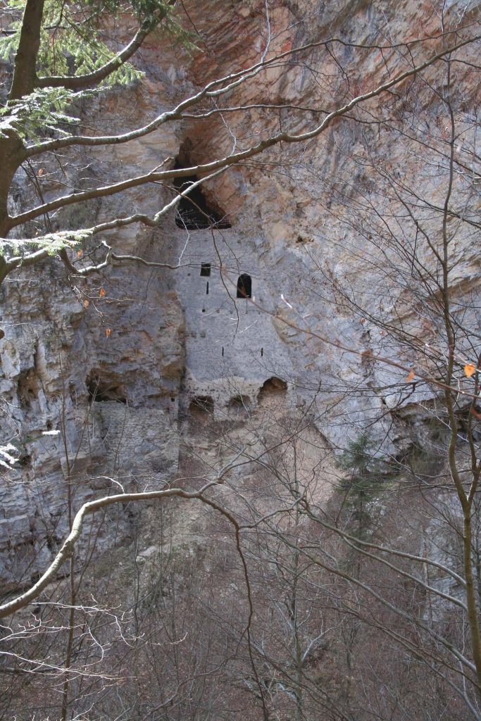 Rappenstein Castle: A High-Medieval Cave Castle in Switzerland 1 Rappenstein Castle