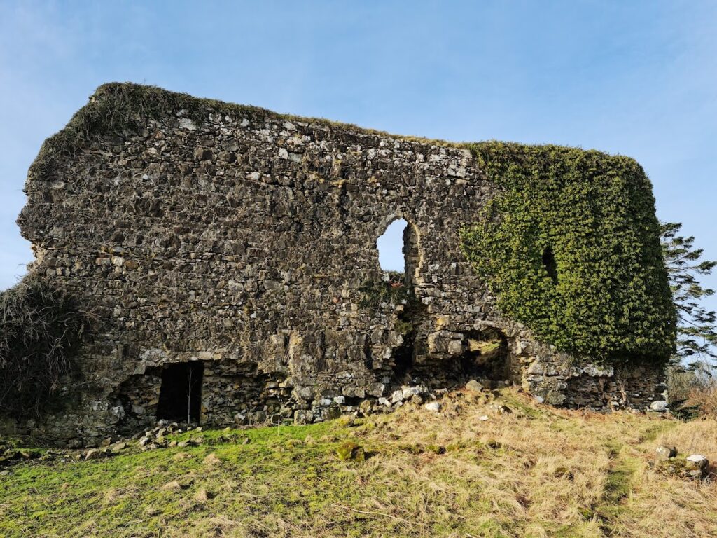 Aros Castle: A Medieval Stronghold on the Isle of Mull 2 Aros Castle