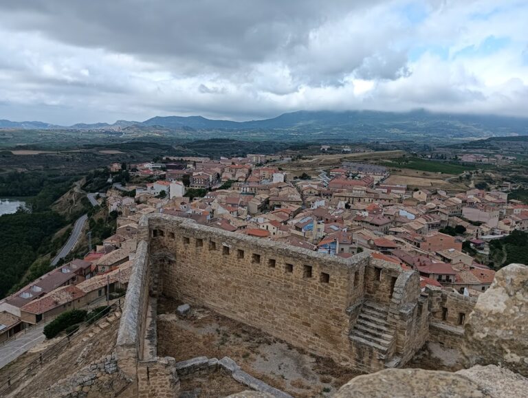 Castle of San Vicente de la Sonsierra: Navarrese Fortress on the Ebro Frontier